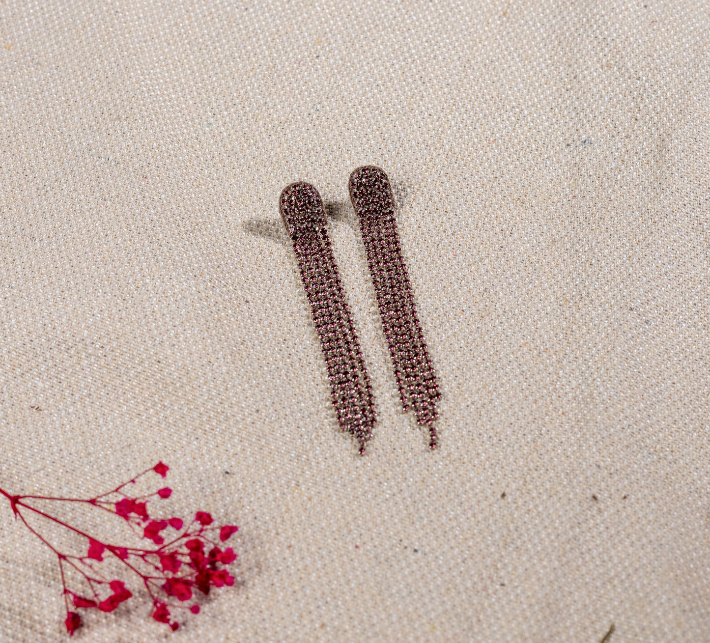 PLUM CHAIN SWING EARRING