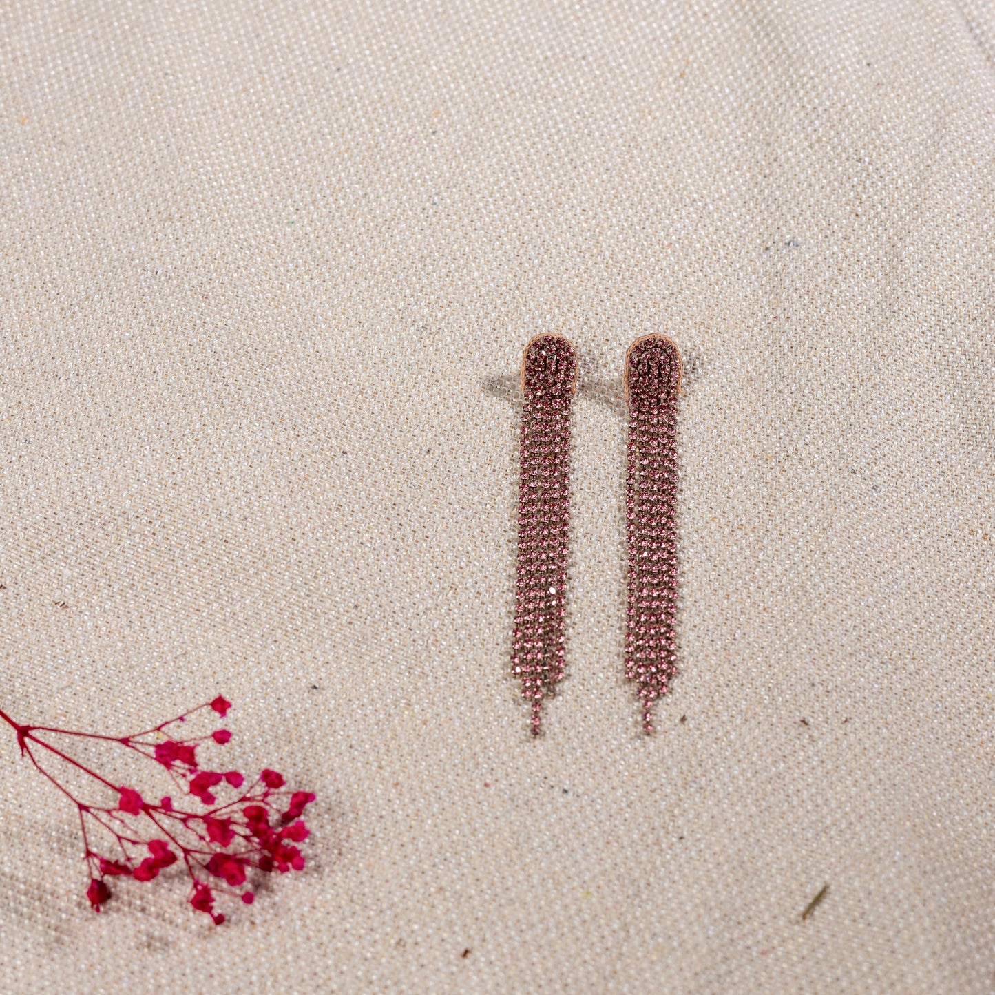 BLUSH CHAIN SWING EARRING