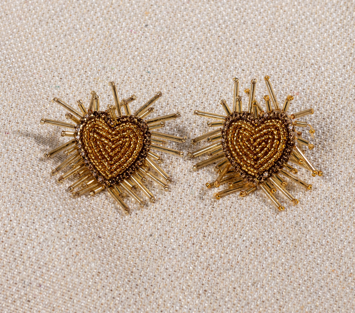GOLDEN SPARKLE STUD EARRING