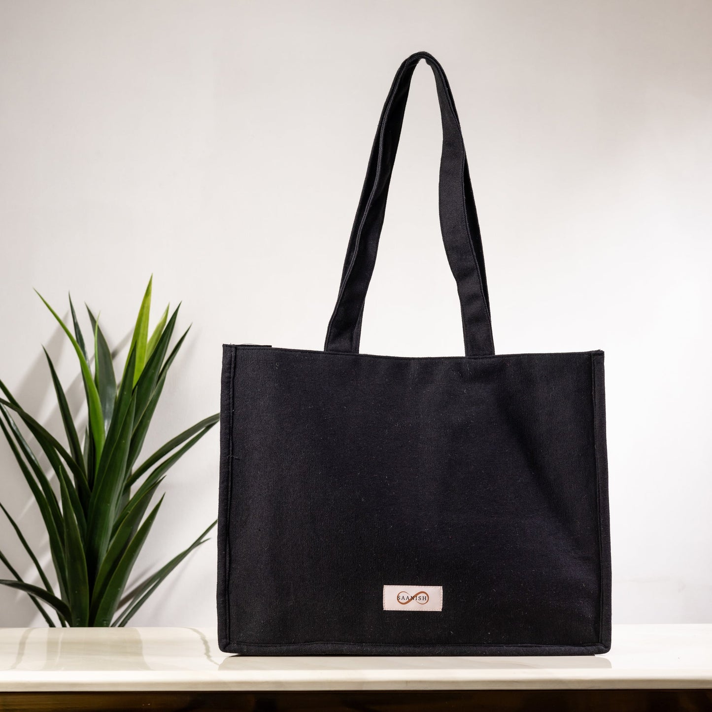 HEARTFELT NOIR LOVE TOTE BAG
