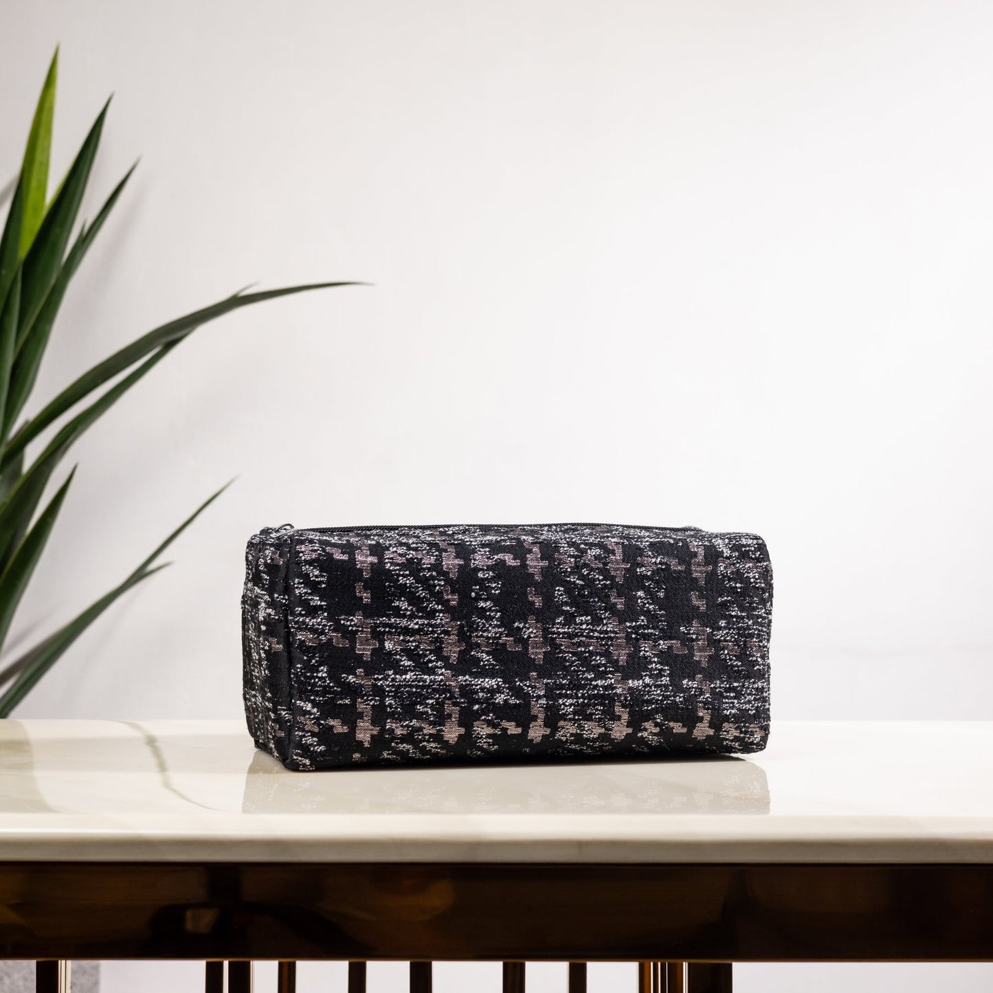 MIDNIGHT GLAMOUR MAKEUP POUCH