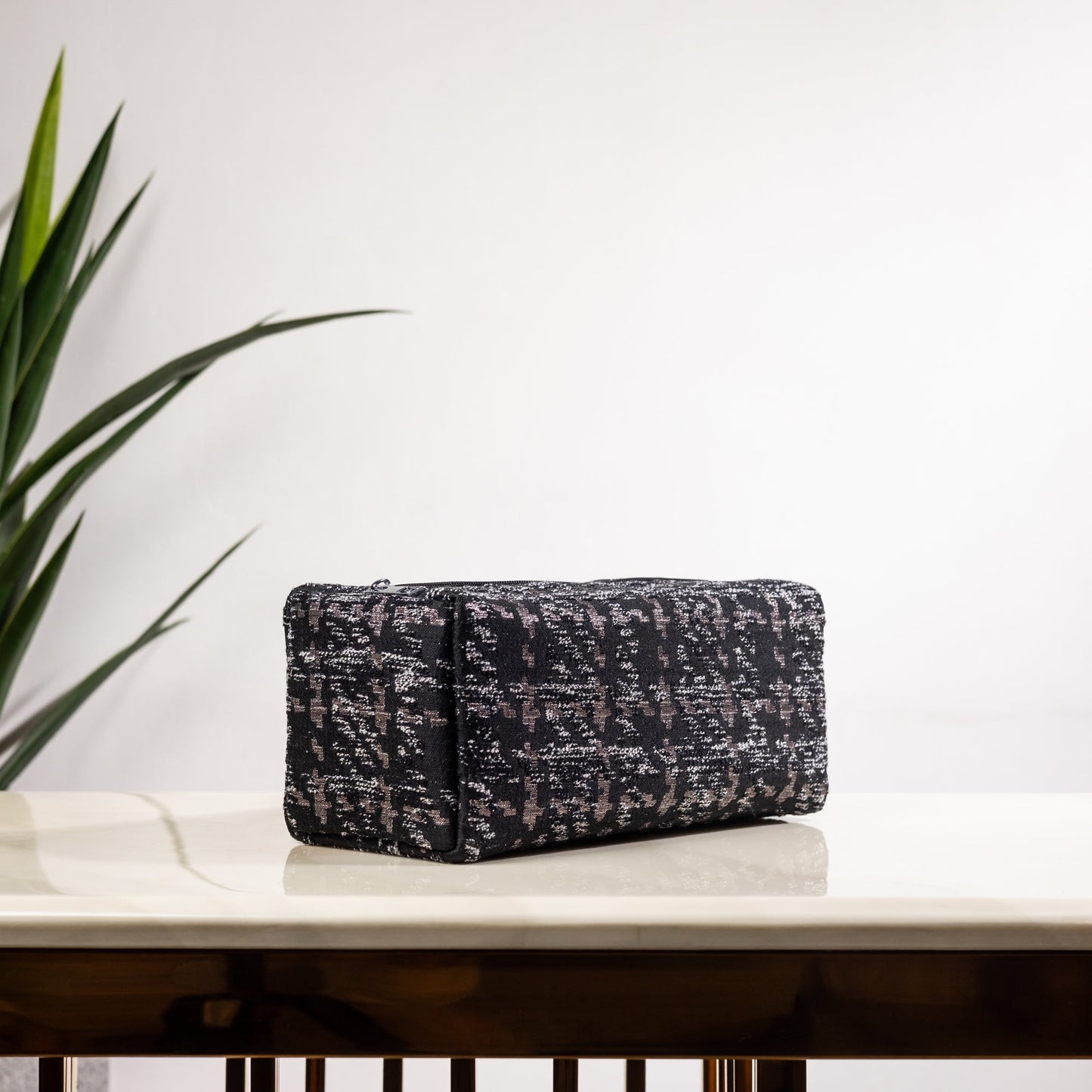 MIDNIGHT GLAMOUR MAKEUP POUCH