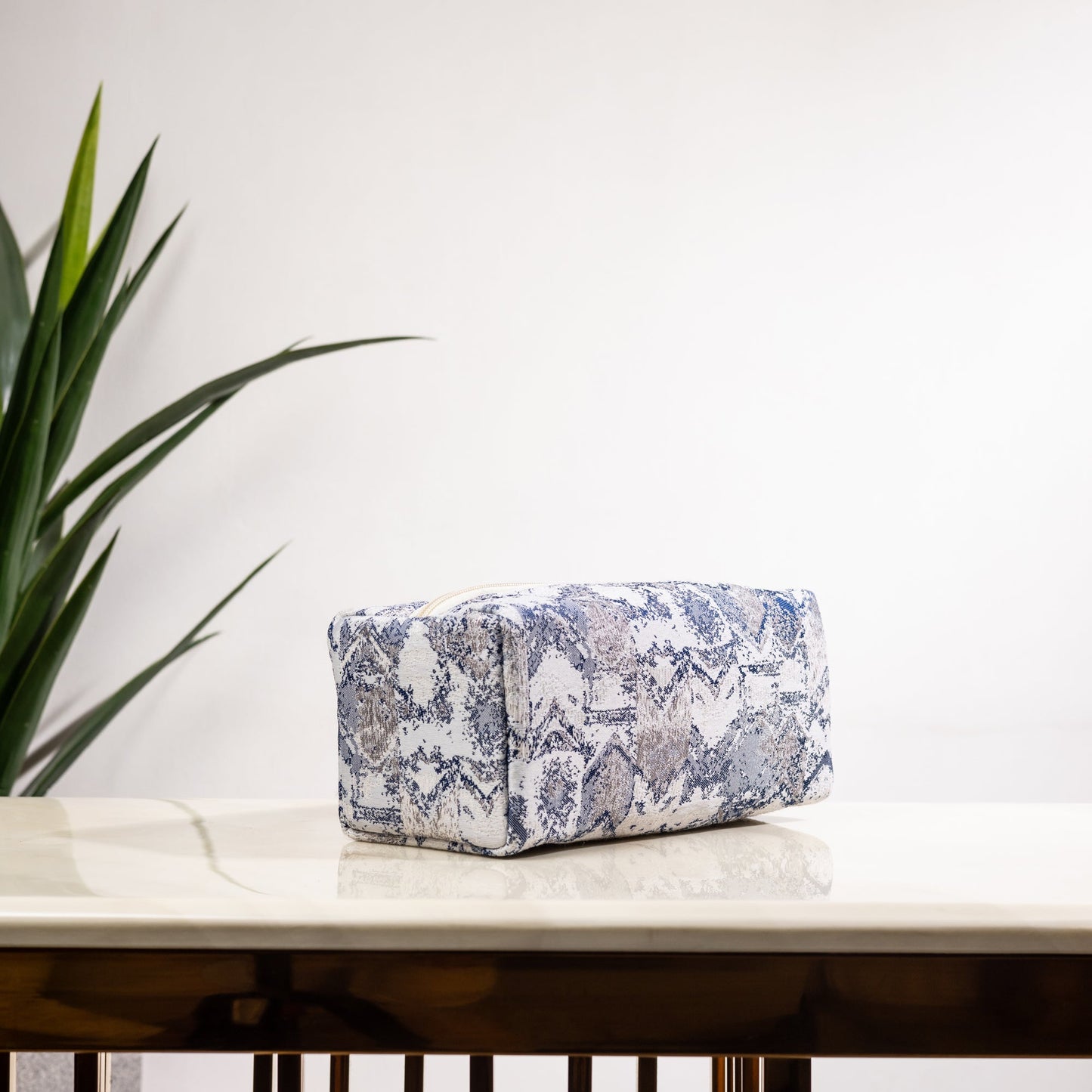 OCEANIC OPULENCE MAKEUP POUCH