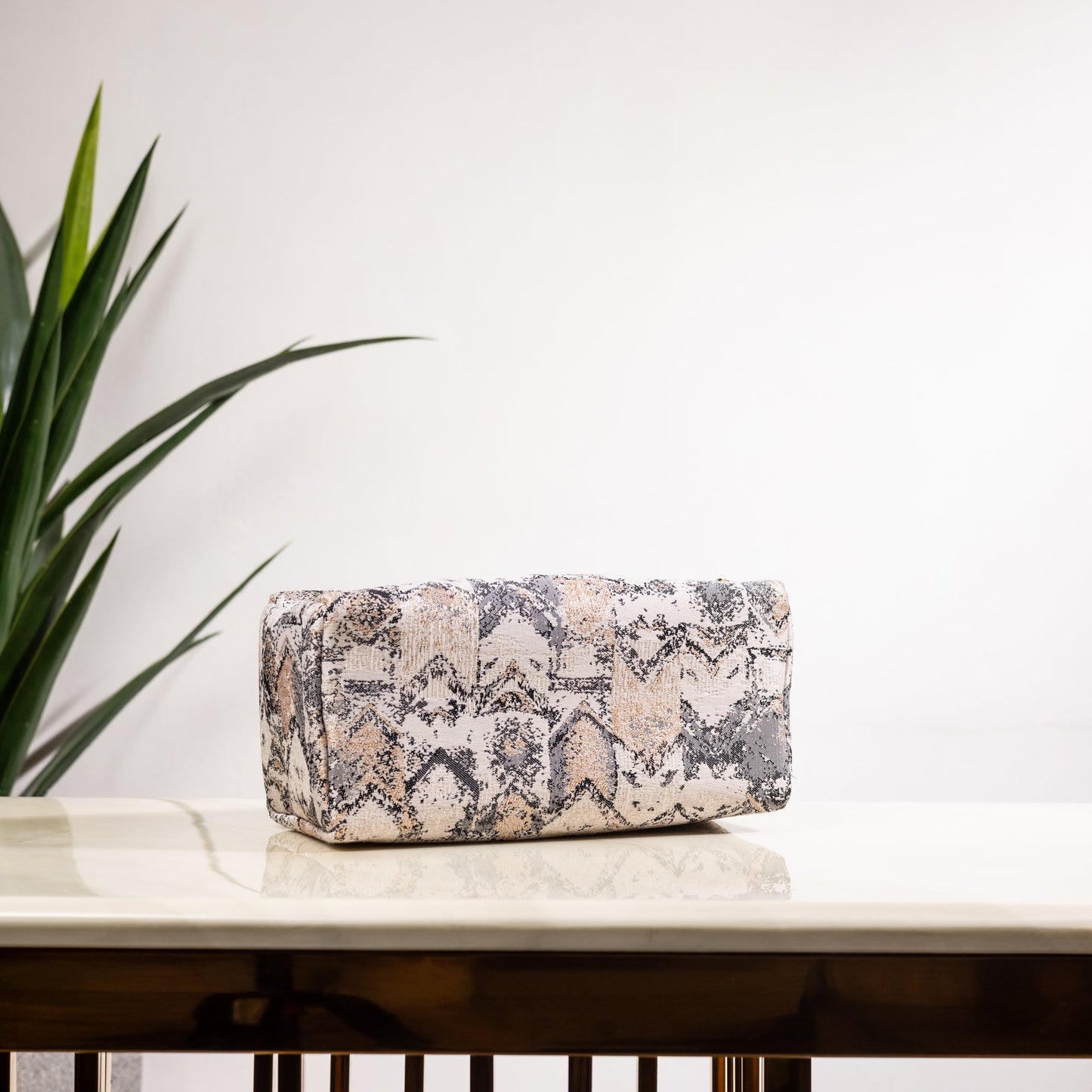 SILVER LININGS MAKEUP POUCH