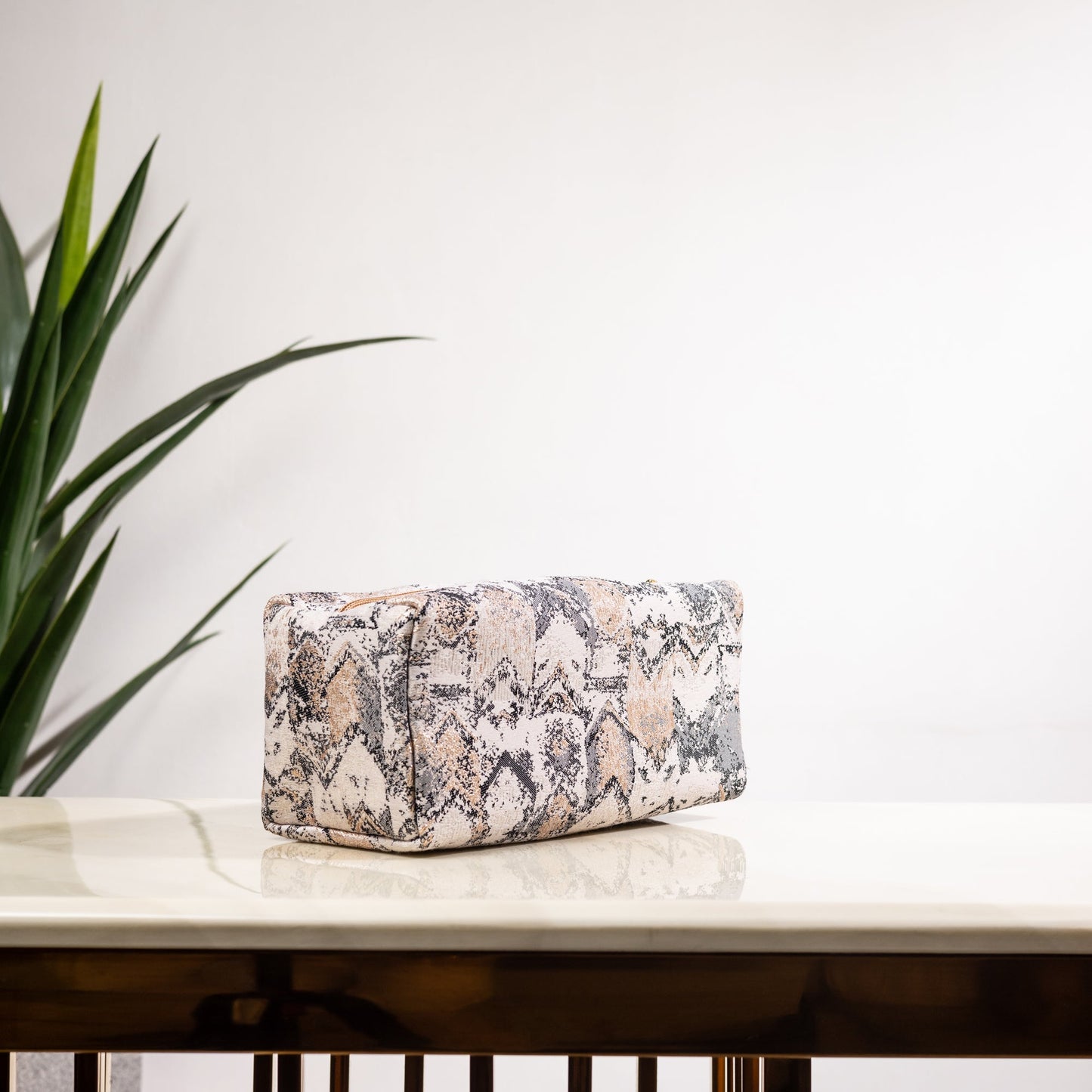 SILVER LININGS MAKEUP POUCH
