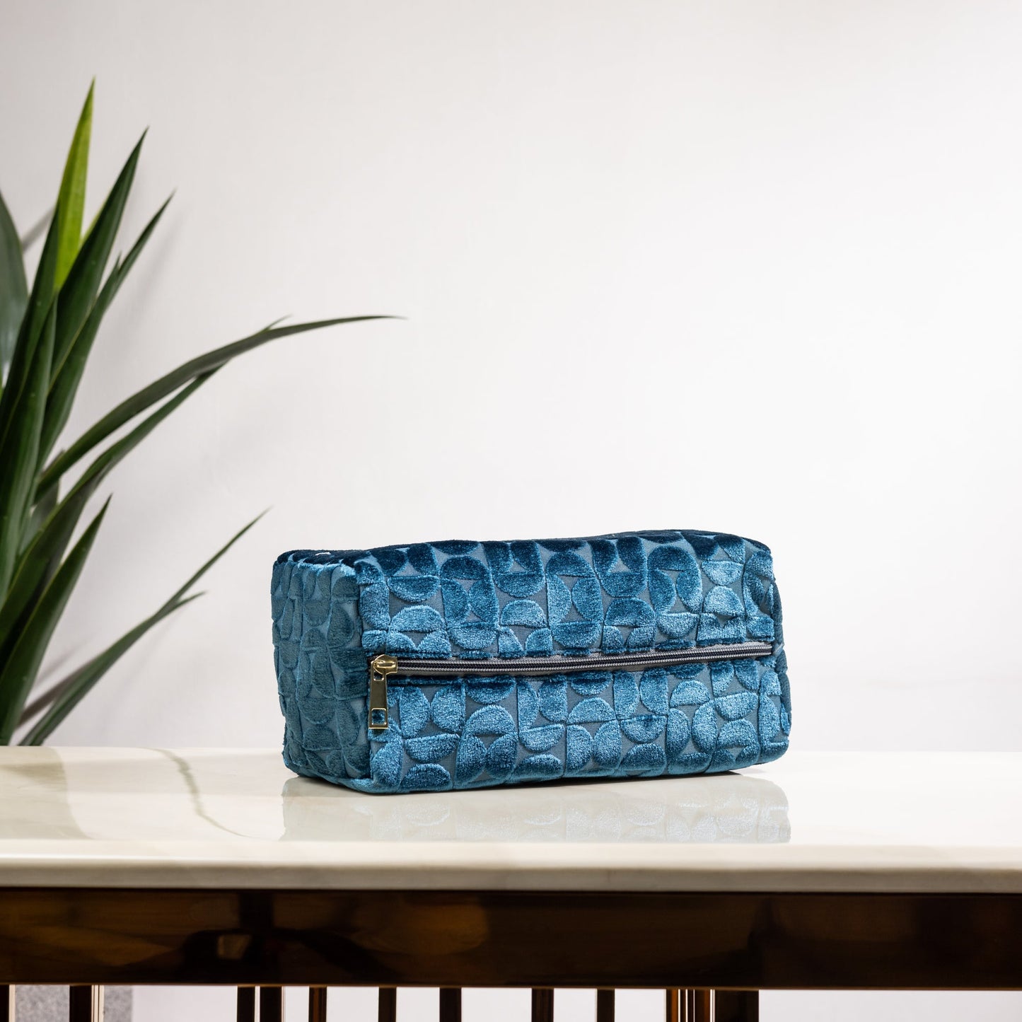 TRANQUILITY MAKEUP POUCH