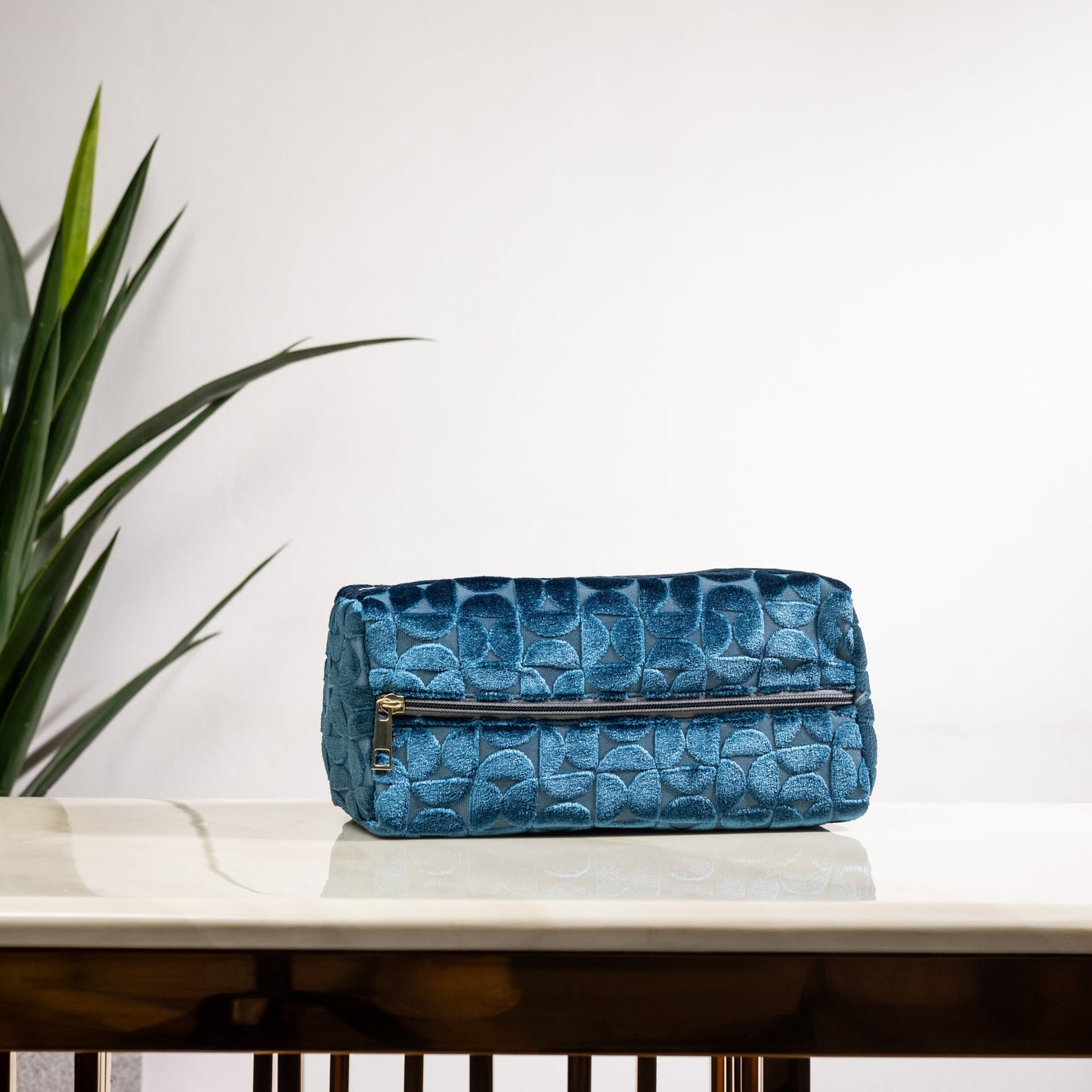 TRANQUILITY MAKEUP POUCH