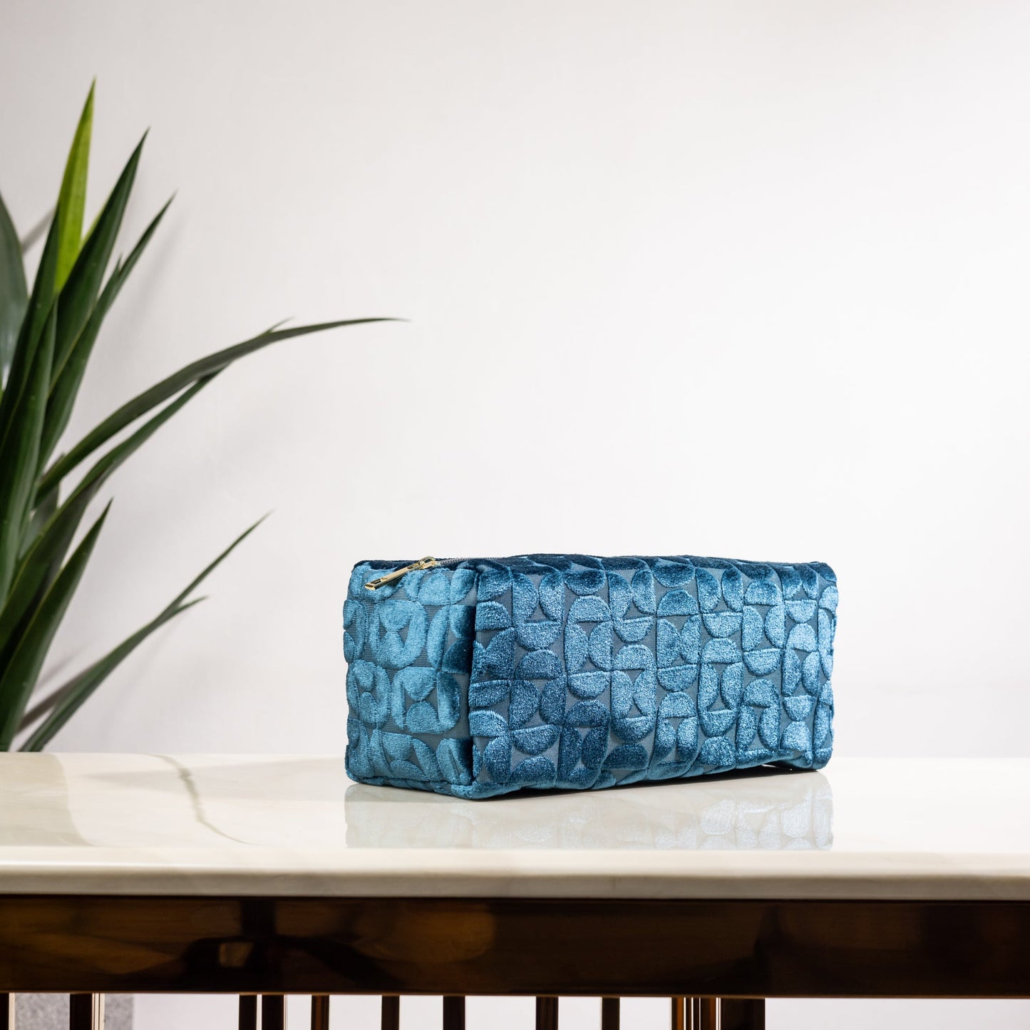 TRANQUILITY MAKEUP POUCH