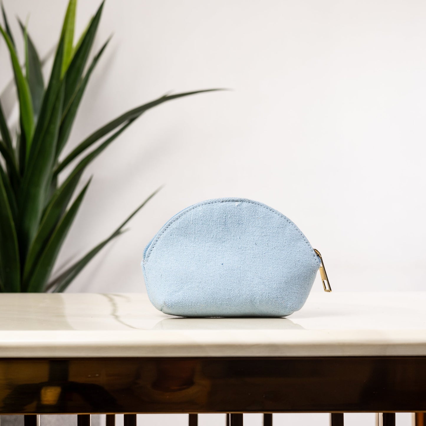 BLUE BEE COIN POUCH