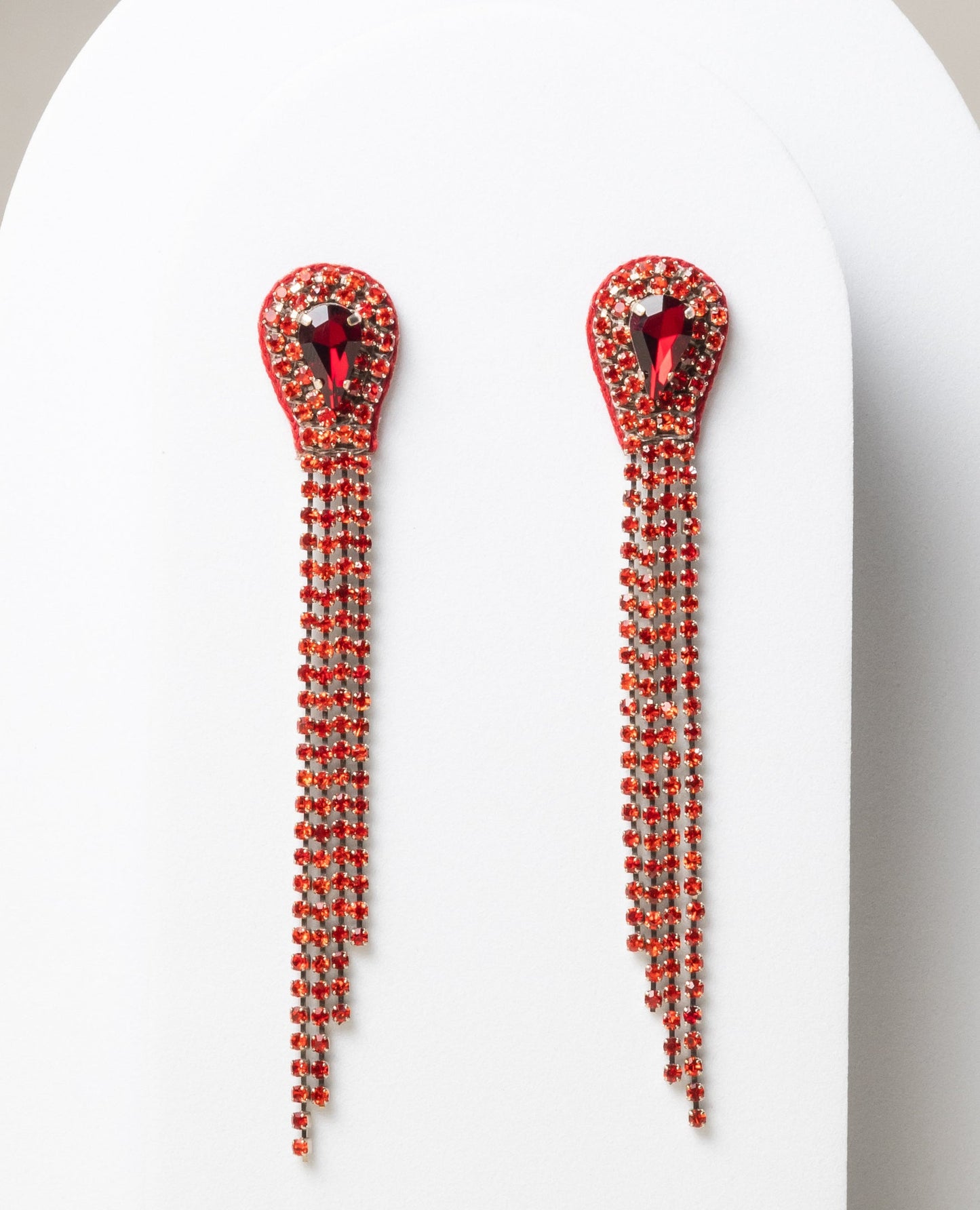 RED DRIZZLE EARRING