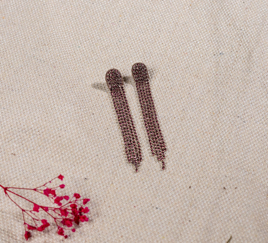 PLUM CHAIN SWING EARRING