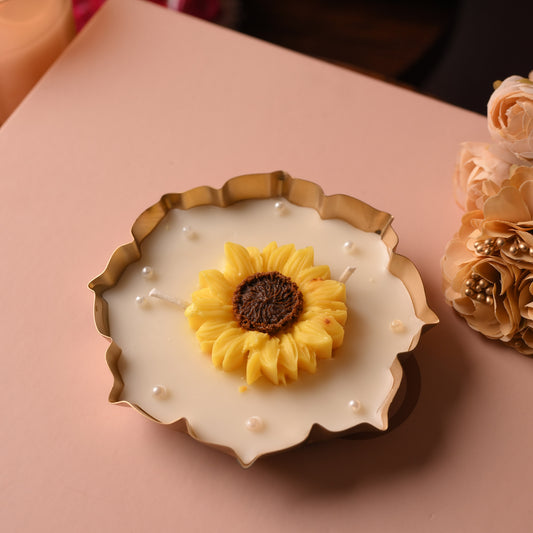 LOTUS URLI CANDLE