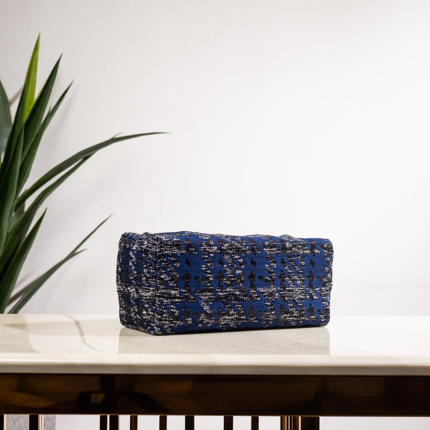 SAPPHIRE SERENITY MAKEUP POUCH