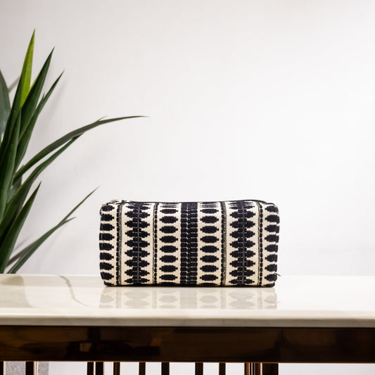 CHROMATIC ELEGANCE MAKEUP POUCH