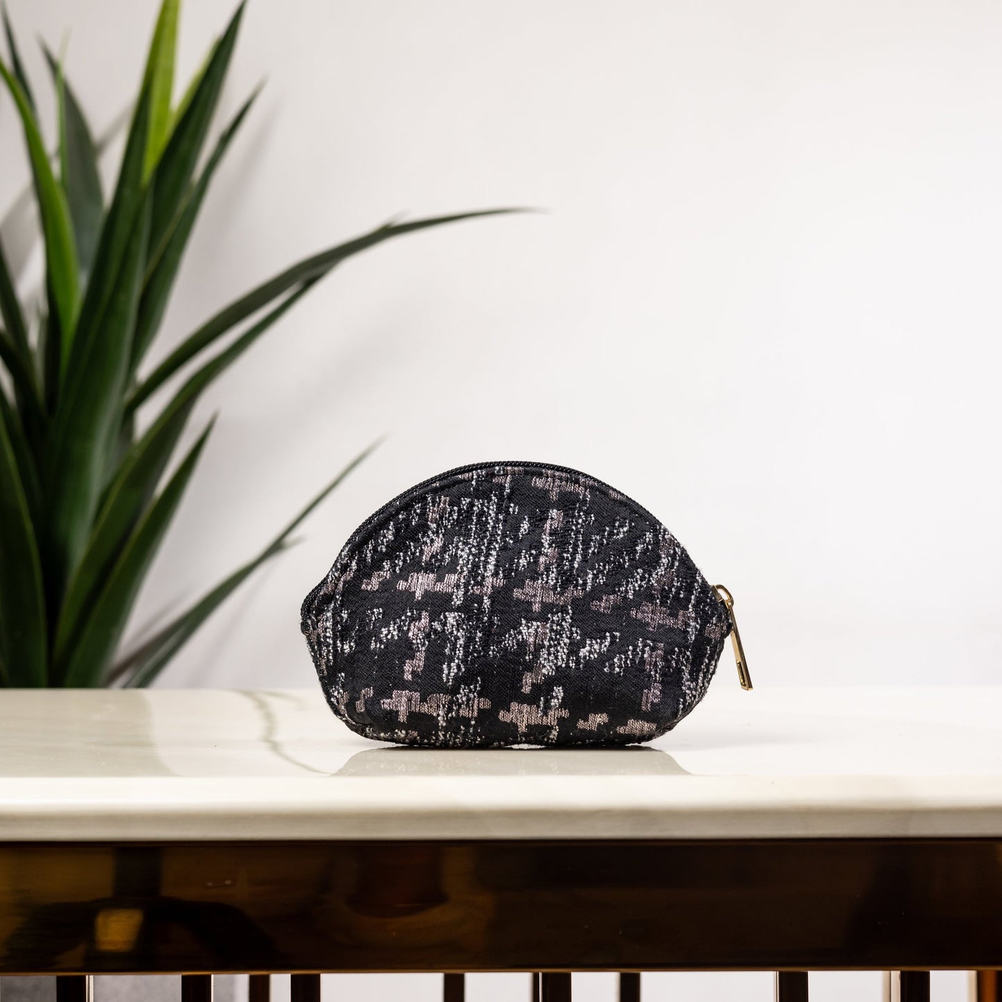 BLACK FLY COIN POUCH