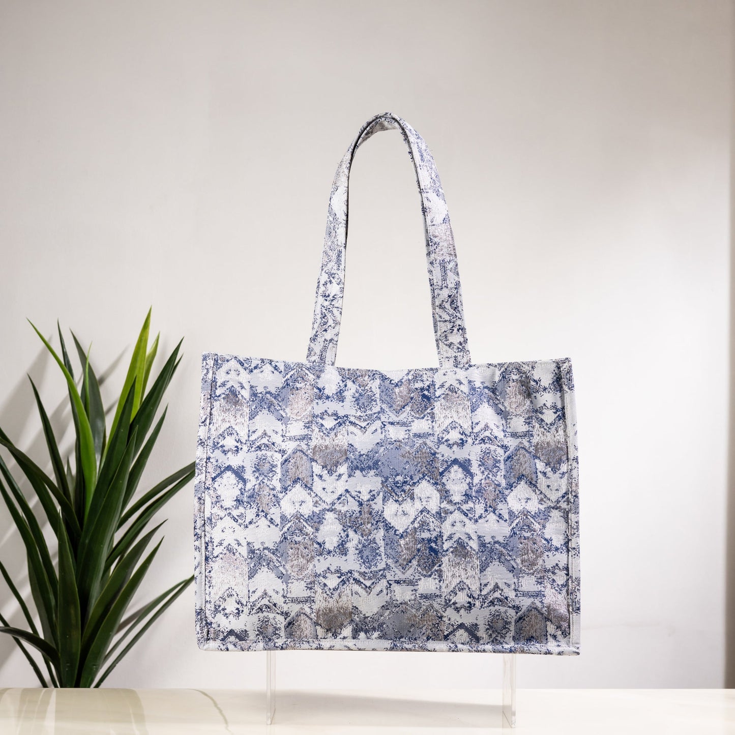 OCEANIC OPULENCE TOTE BAG